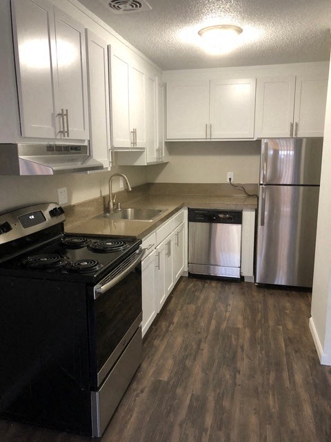 Creekside Terrace photo 2